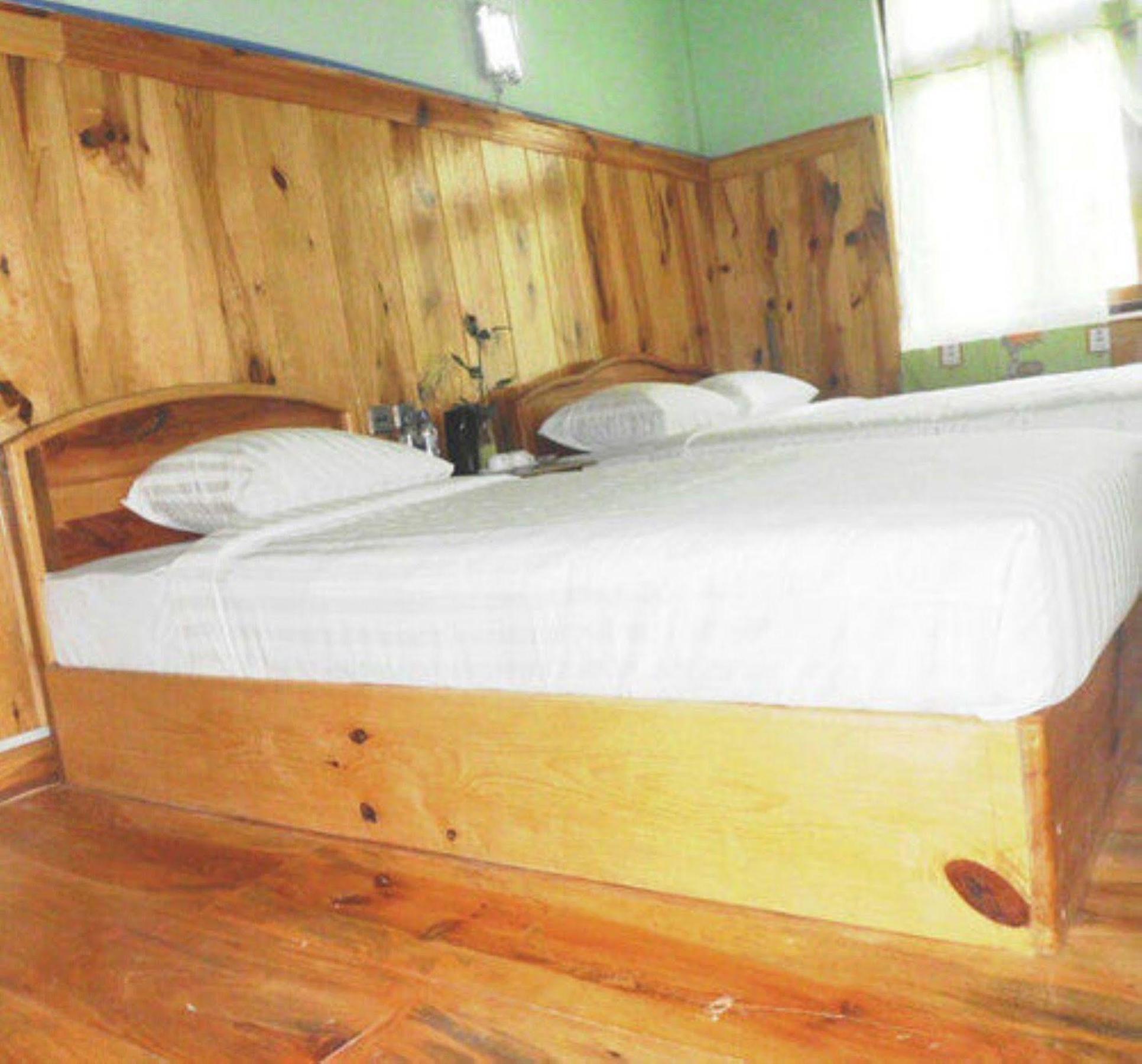 Railroad Hotel Kalaw Luaran gambar