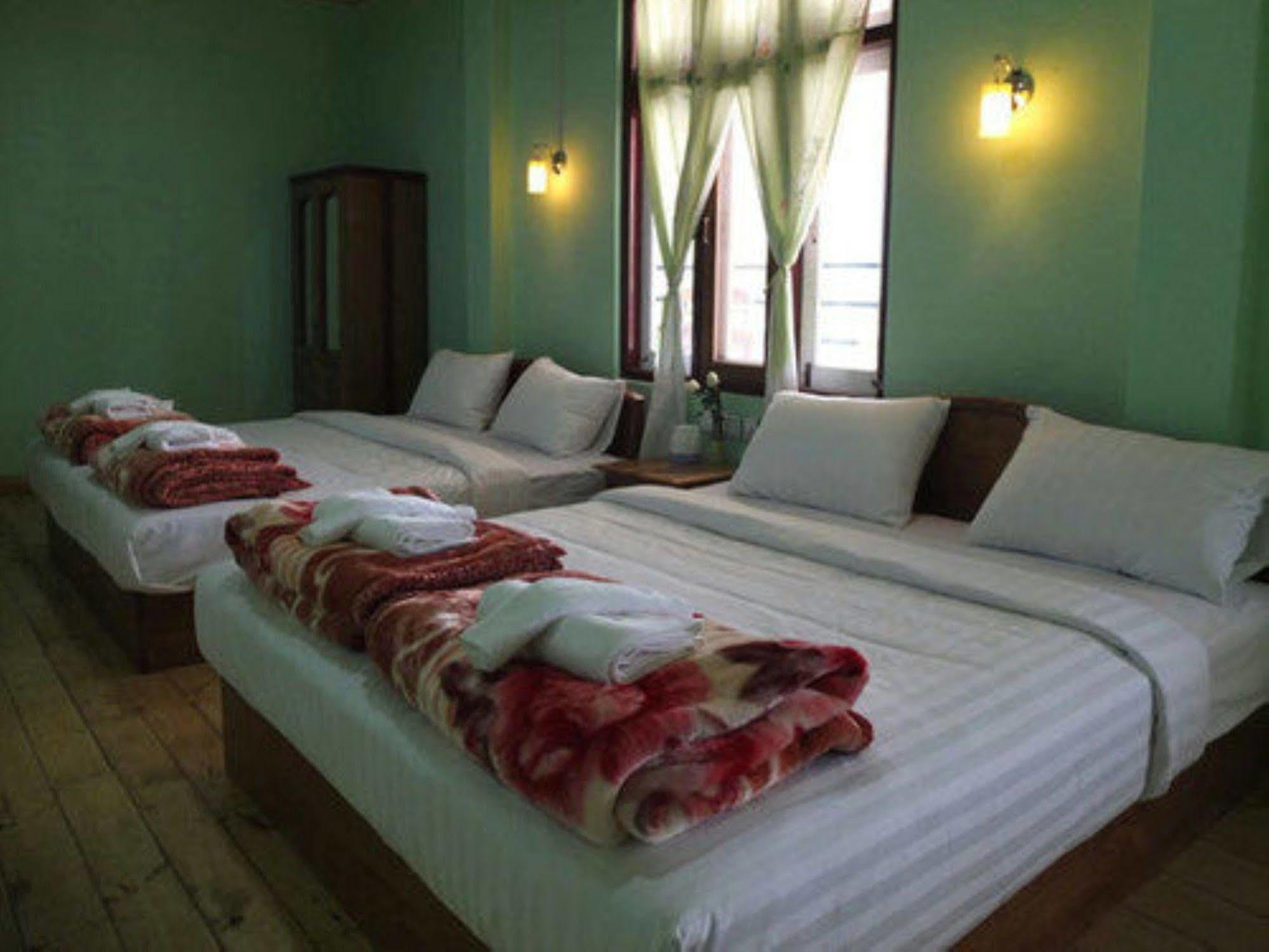 Railroad Hotel Kalaw Luaran gambar
