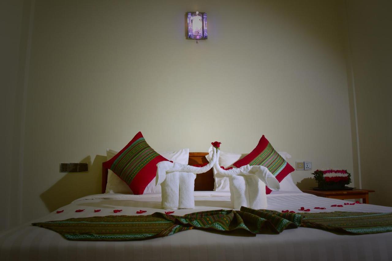Railroad Hotel Kalaw Luaran gambar